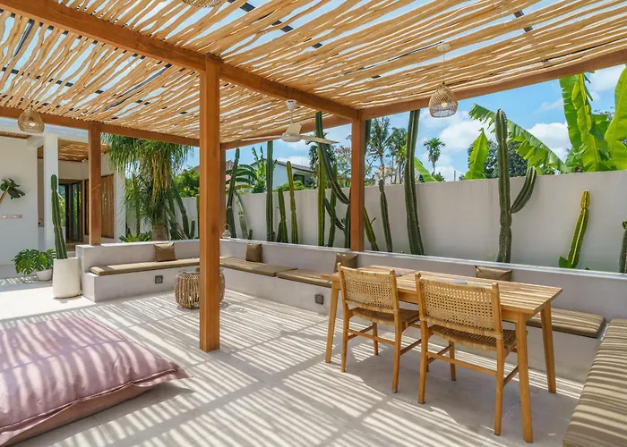 Air - Brand New Stylish 2br In Pererenan Villa Canggu (Bali)